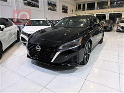 نيسان ألتيما